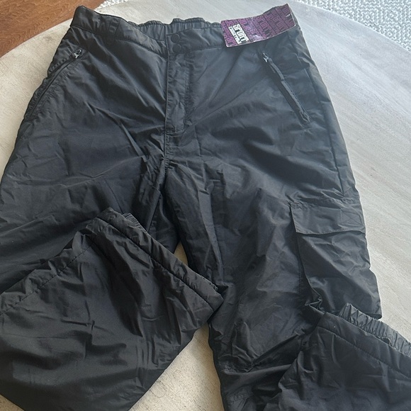 Men's Black Cargo Snow Pants - Picture 11 of 11